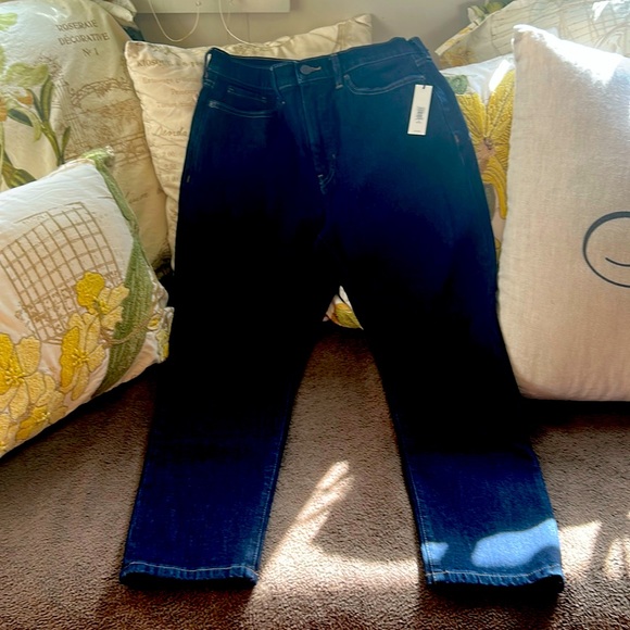 NWT Banana Republic The Slim Jean in Dark Rinse/Petite 30 - Picture 4 of 8